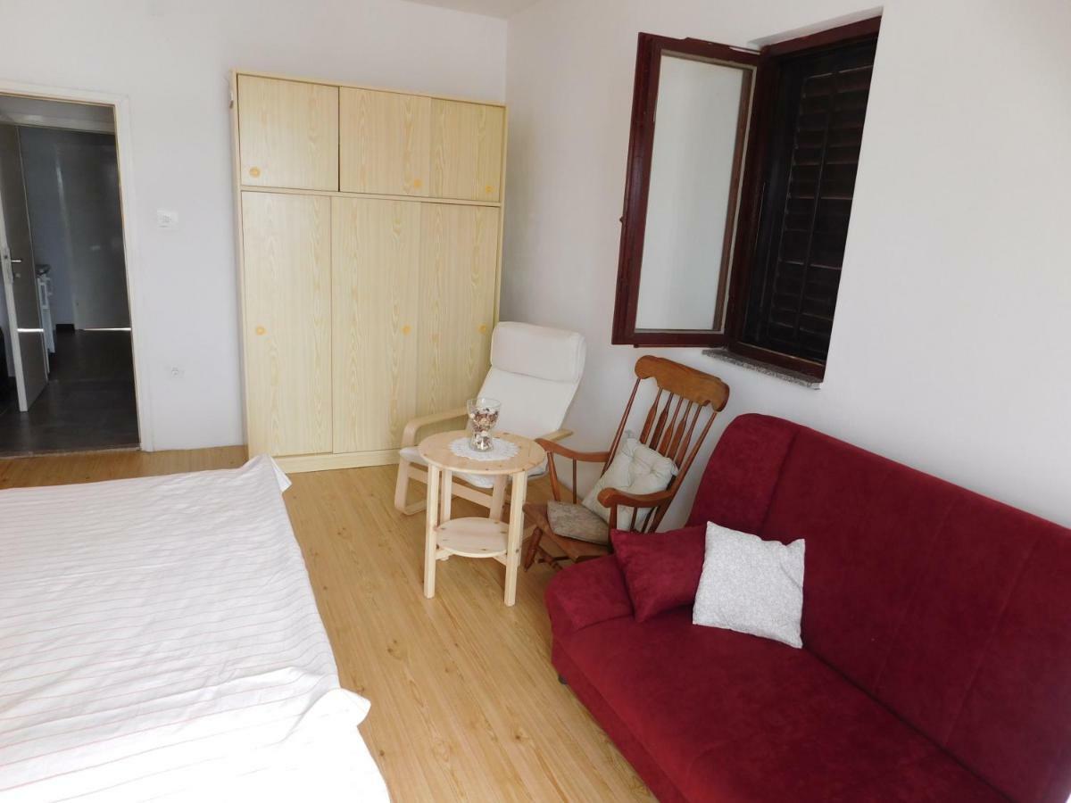 Apartmani Mikin 베티나 외부 사진