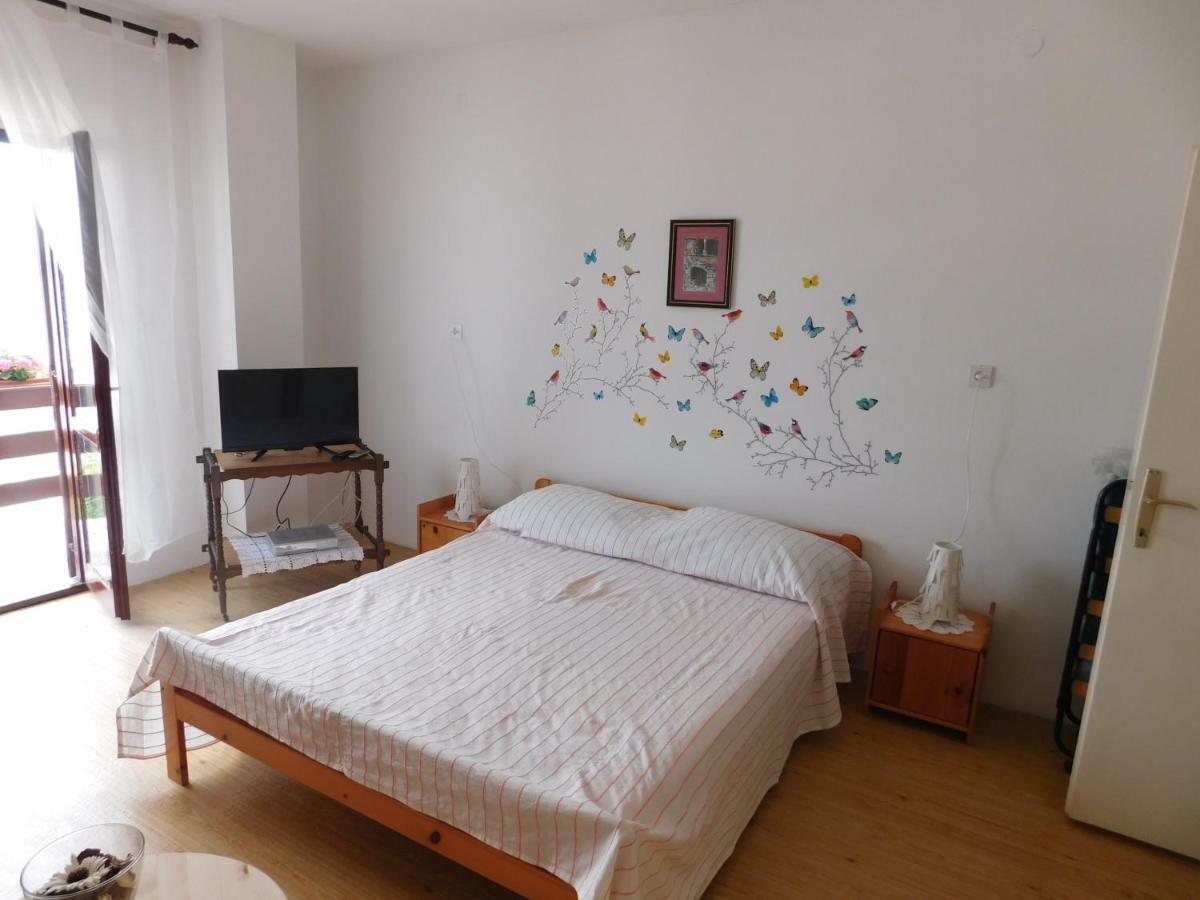 Apartmani Mikin 베티나 외부 사진