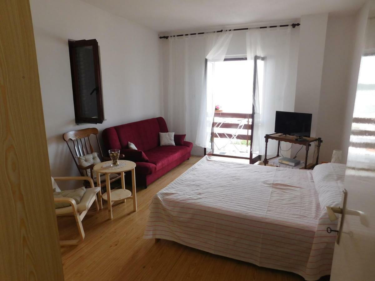 Apartmani Mikin 베티나 외부 사진